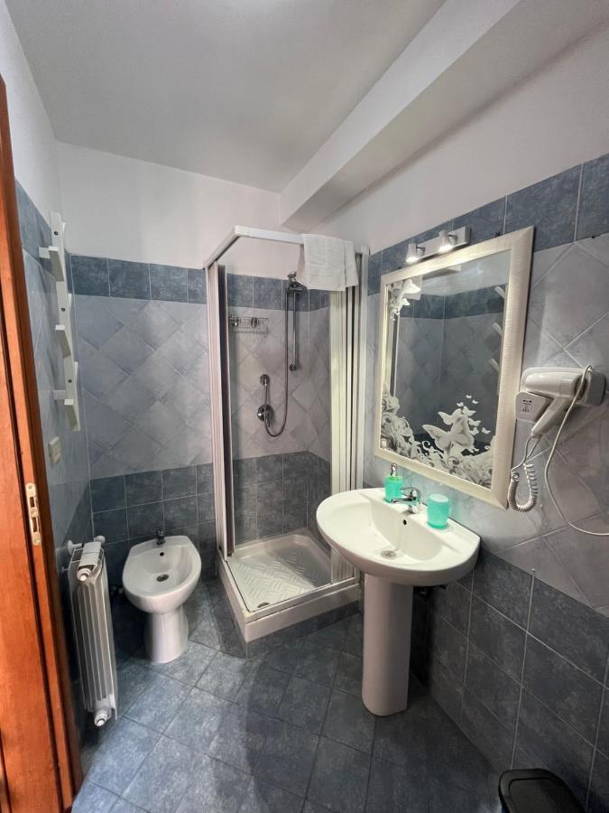 Umberto Street Hotel Катания Екстериор снимка
