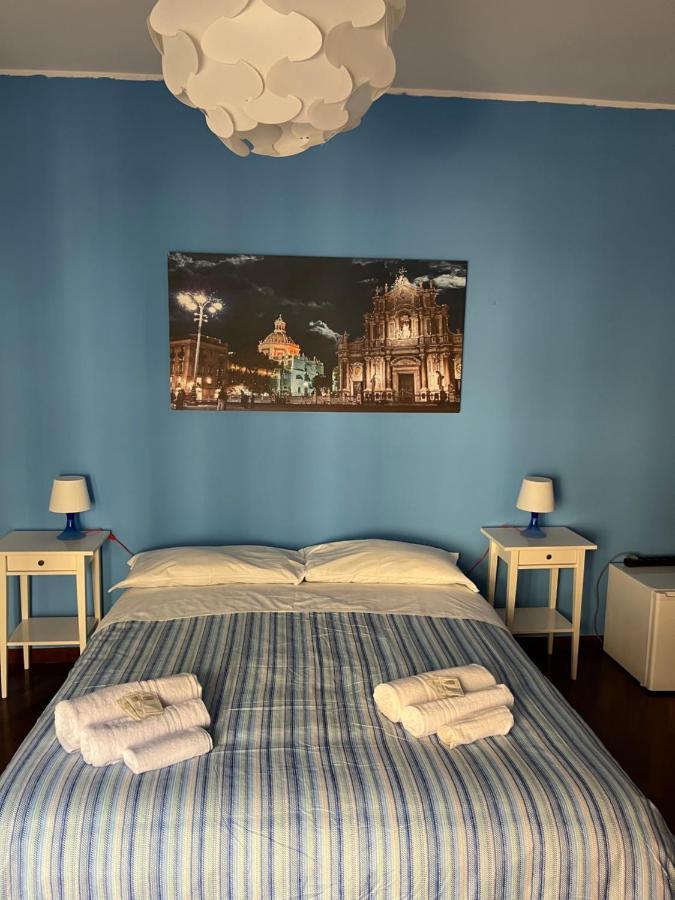 Umberto Street Hotel Катания Екстериор снимка